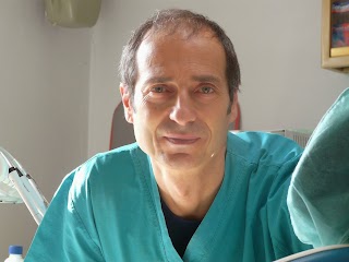 Studio Dentistico Dr Messina Riccardo - Implantologia,igiene dentale,sbiancamento