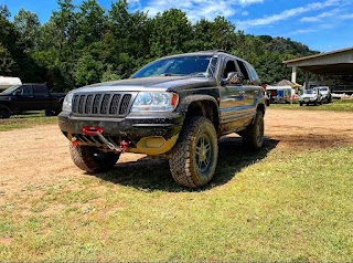 Black Sheep 4x4 Srl - Negozio - Officina - Assistenza - Ricambi - Preparazione - Riparazione Jeep e Fuoristrada