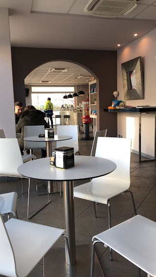 Invidia Café