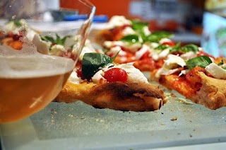 PIZZAMANIA PIZZE D’ASPORTO con SERVIZIO a DOMICILIO