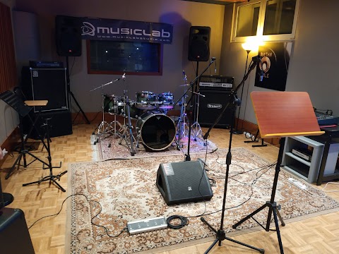 MusicLab (Studio di Registrazione - Formazione professionale - Sale Prova)