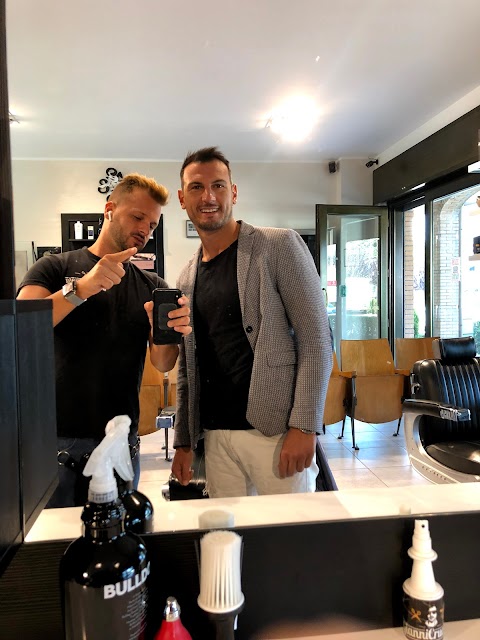 Gianni Cruciata , Barber Shop ,barberia italiana!