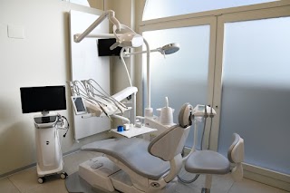 Studio Dentistico Alicchio - Castano Primo