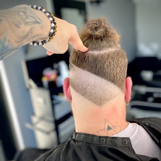 FADE Not Ordinary Barber