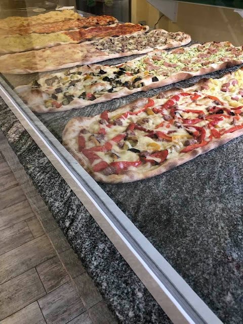 Pizzeria LA TANA DEL GUSTO