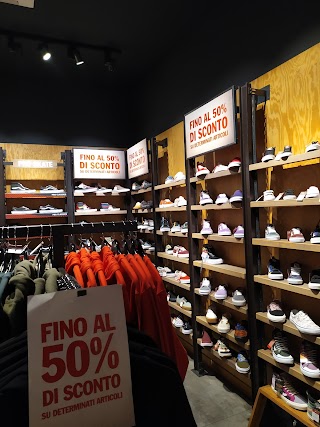 Vans Store