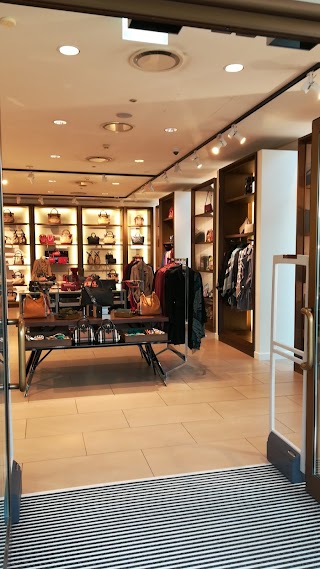 Burberry Italy Retail Limited Noventa