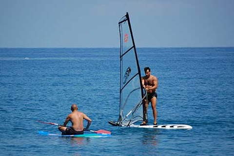 Scuola windsurf e Noleggio sup - Siws