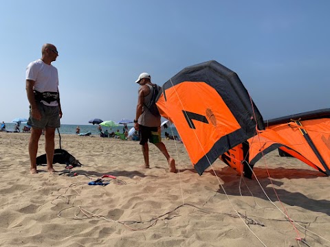 Scuola Kitesurf Roma - Kitesurfing Ostia