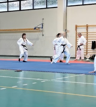 SHIRAI KARATE CLUB VOLTERRA-MONTECATINIV.C.-POMARANCE