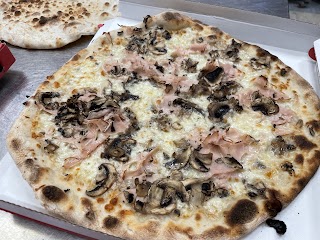 A' Pummarola Pizzeria