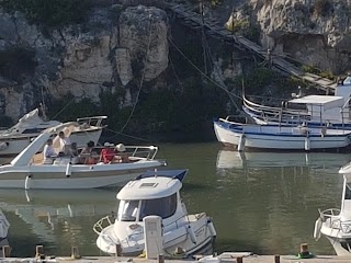 Jonio Yachting Brucoli - Approdo per Barche - Noleggio