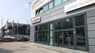 Toyota Uniqa Bonera