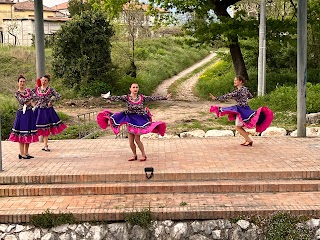 Corsi di danza popolare e di carattere