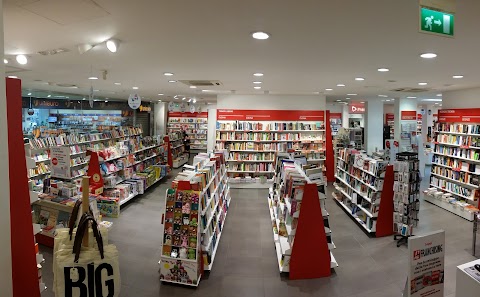 Mondadori Bookstore