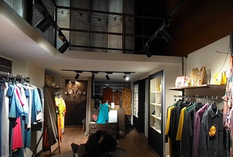 Opera Concept Store