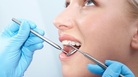 Dott. Nastro Siniscalchi Riccardo Studio Dentistico