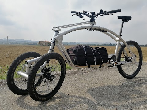 Bar guest house e-bikes Lovero