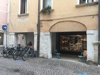 Bottega ai Portici - Salumi e Formaggi