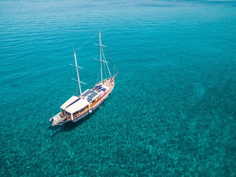 PoppaPrua Eolie Charter di Mario Marcianò