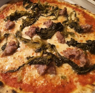 Pizzeria Rosticceria In Domo