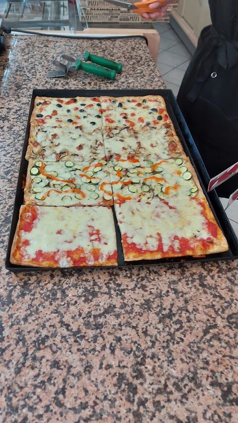 Rafael Pizzeria S.Maria Latina