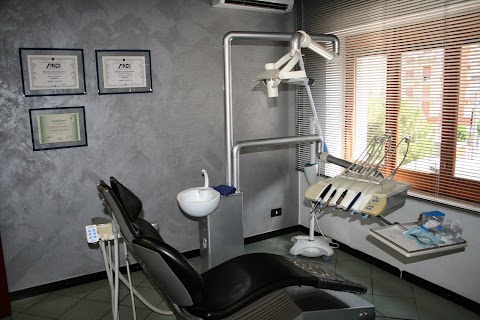 Studio Dentistico Dr. Silvio Mule'