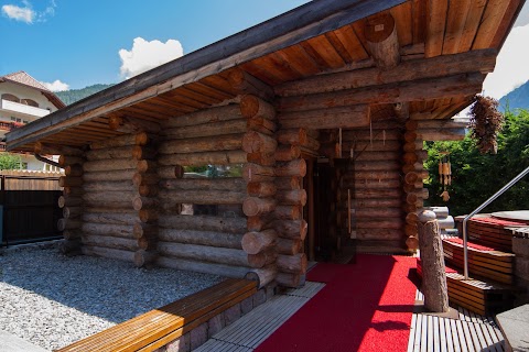 Mar Dolomit - Swimming pool & Sauna