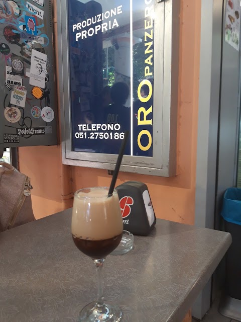 Oro Panzerotto Cafe