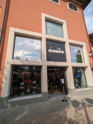 Diadora Factory Outlet Barberino