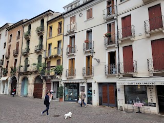 L'ANGOLO di Paola Mistrorigo