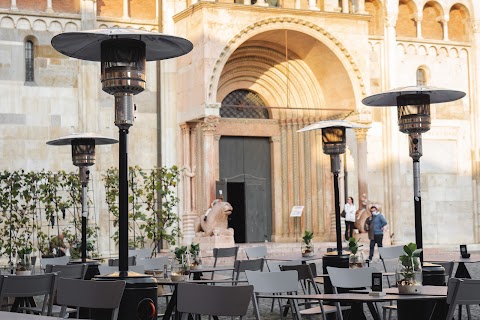 In Vino Veritas - Piazza Grande