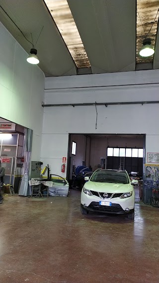 CARROZZERIA ROMANO SAS renault