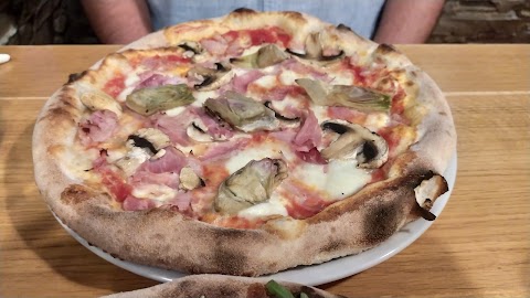 Pizzeria Ugo Cavi di Lavagna 16033 (GE)