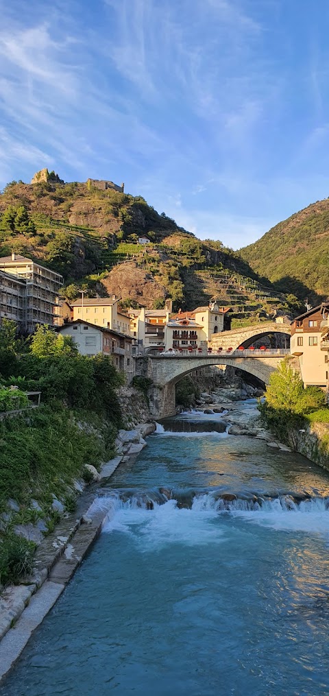 Piscina di Pont-Saint-Martin