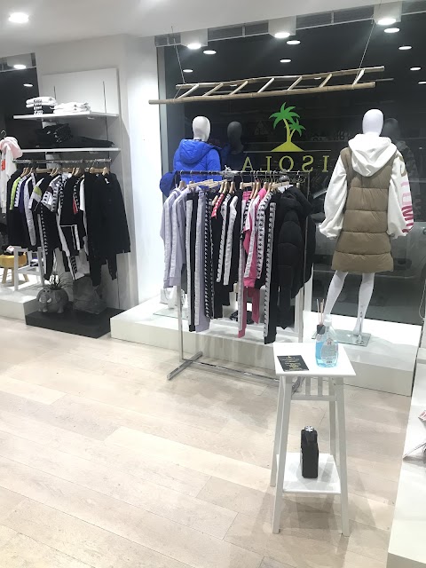 Isola Fashion Gallery