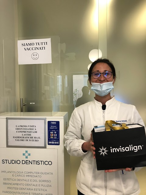 Studio Dentistico Scorca INVISALIGN | Dentista Bari | Sbiancamento | Impianti Dentali | Apparecchio Invisibile