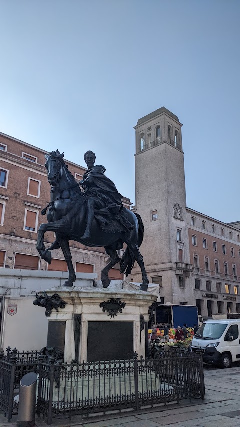 Ag Generali PIACENZA - PIAZZA DEI CAVALLI