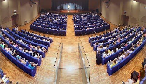 Teatro Comunale "Alida Ferrarini"