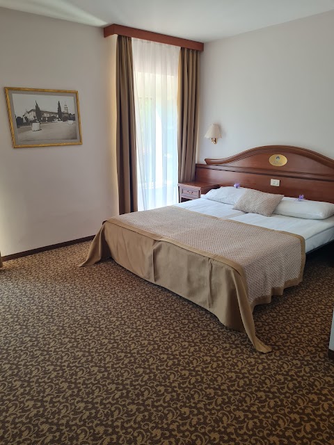 Hotel Adria Convent