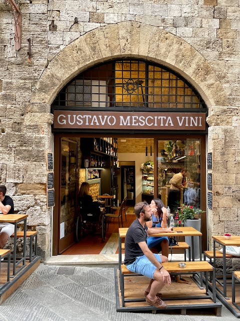 Gustavo Mescita Vini Enoteca