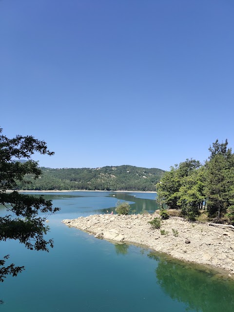 Lago di Suviana