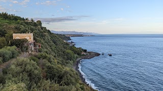 Come In Sicily La Pietra Monaca