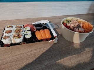 Moco poke bar