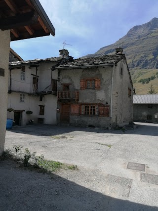 Agence Immobilière Le Village