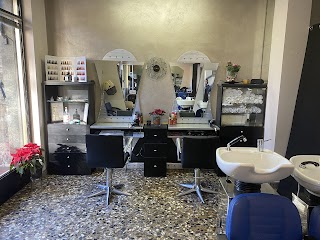 Lux Salon & Beauty