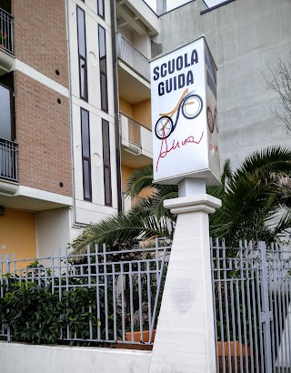 Scuola Guida "Anna" di Cirrottola Anna