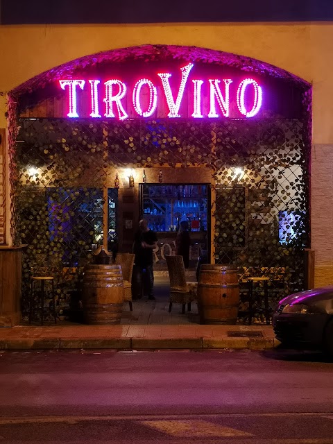 Tirovino Wine berr drink & Food