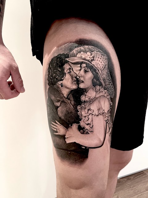 Artigiano tatuatore