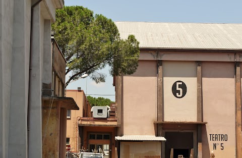Teatro "Federico Fellini" (ex Teatro 5)